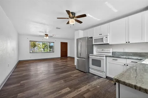 1210 46th Avenue N St Petersburg FL 33702