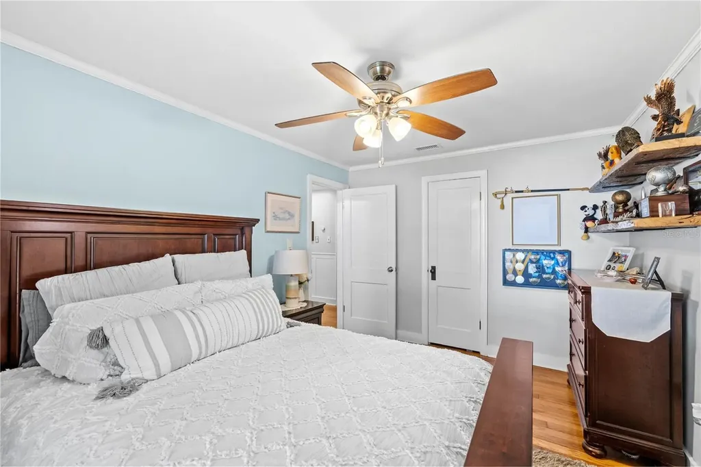 3704 W Platt Street Tampa FL 33609