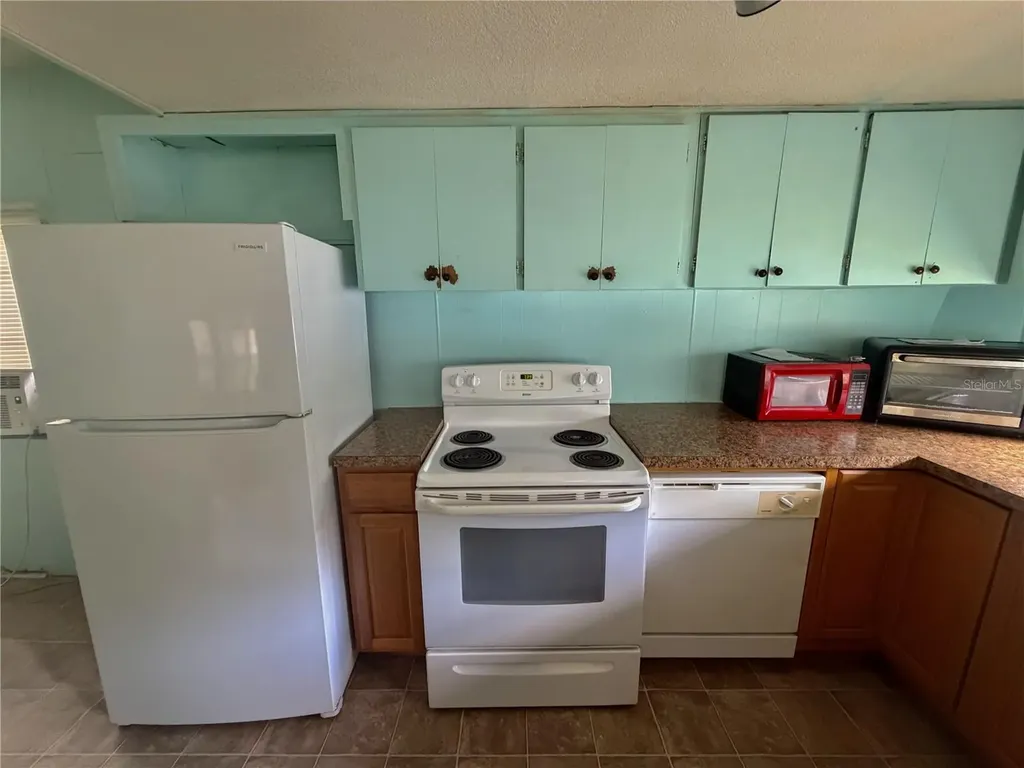 5405 Mobile Drive Seffner FL 33584
