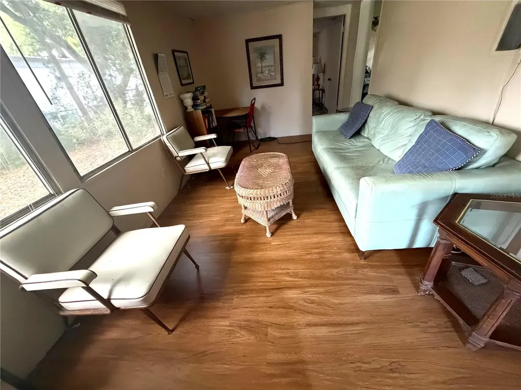 5405 Mobile Drive Seffner FL 33584