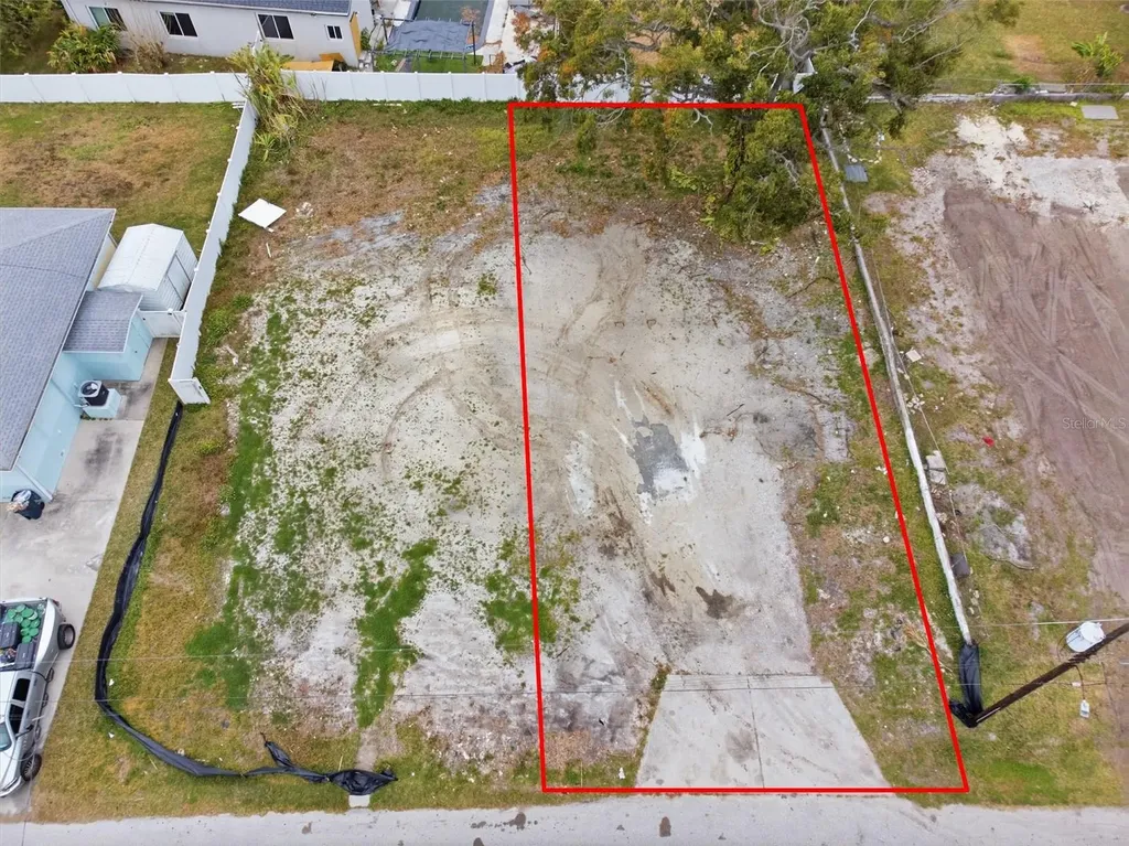 2405 Davis Street Tampa FL 33605