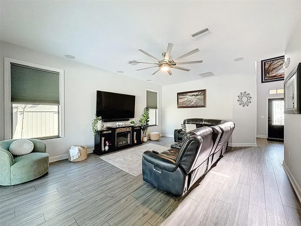 1249 Ketzal Drive Trinity FL 34655
