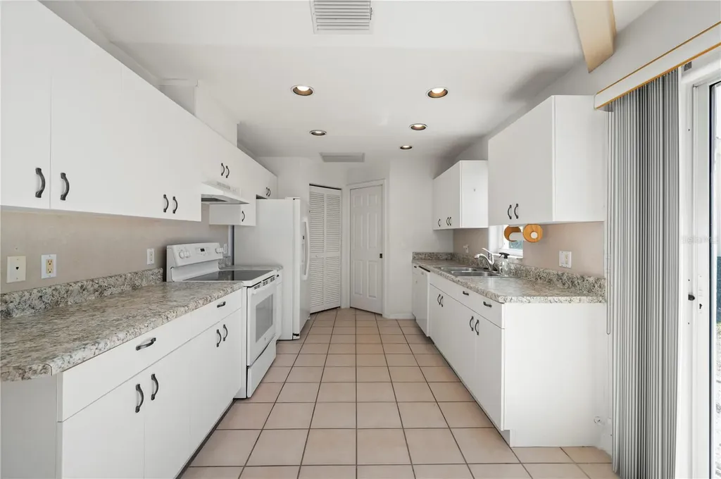 1029 Harbor Town Drive Venice FL 34292