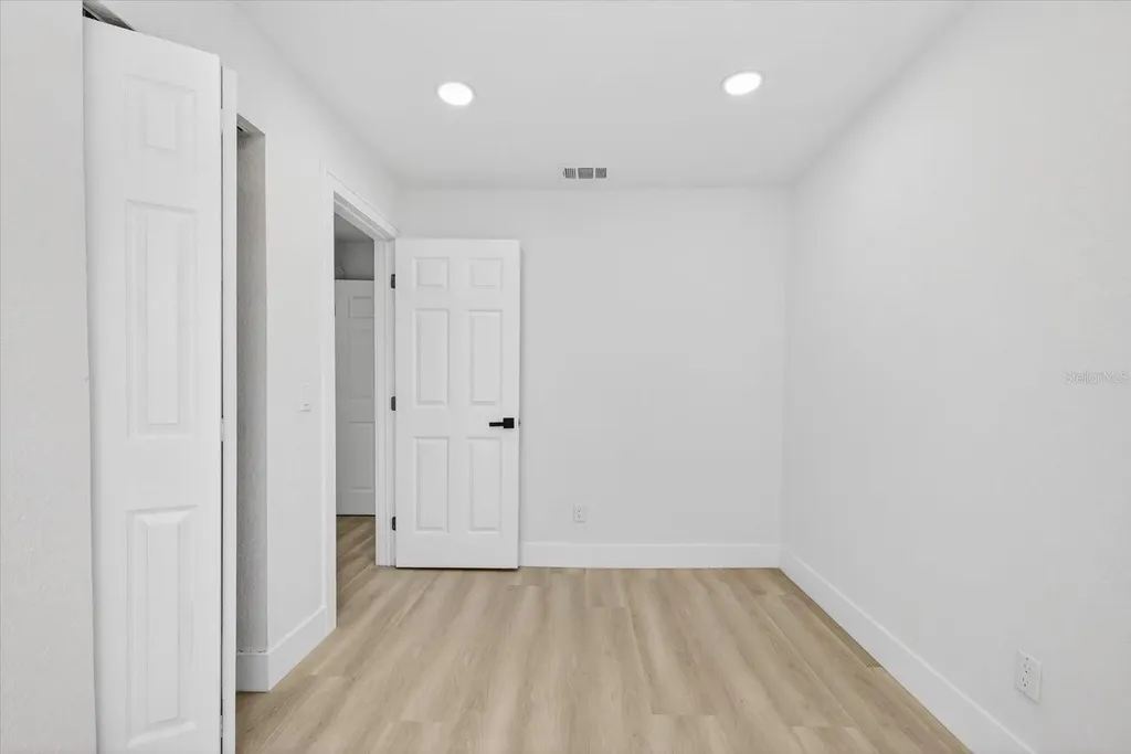 6403 Elliot Drive Tampa FL 33615