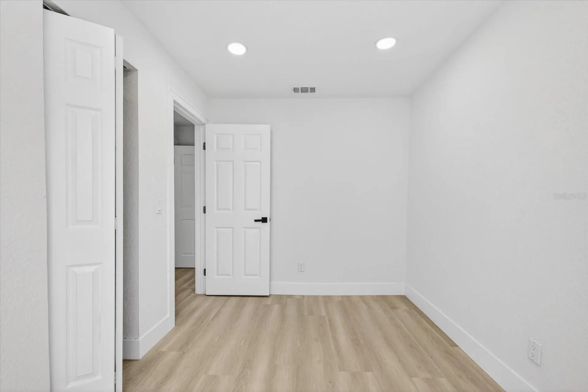 6403 Elliot Drive Tampa FL 33615