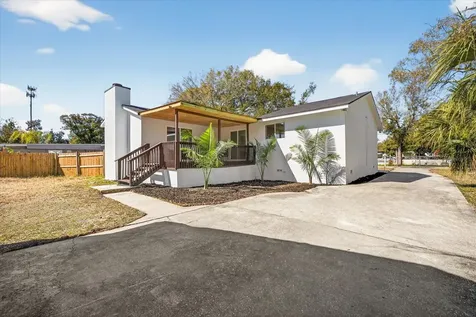 6403 Elliot Drive Tampa FL 33615