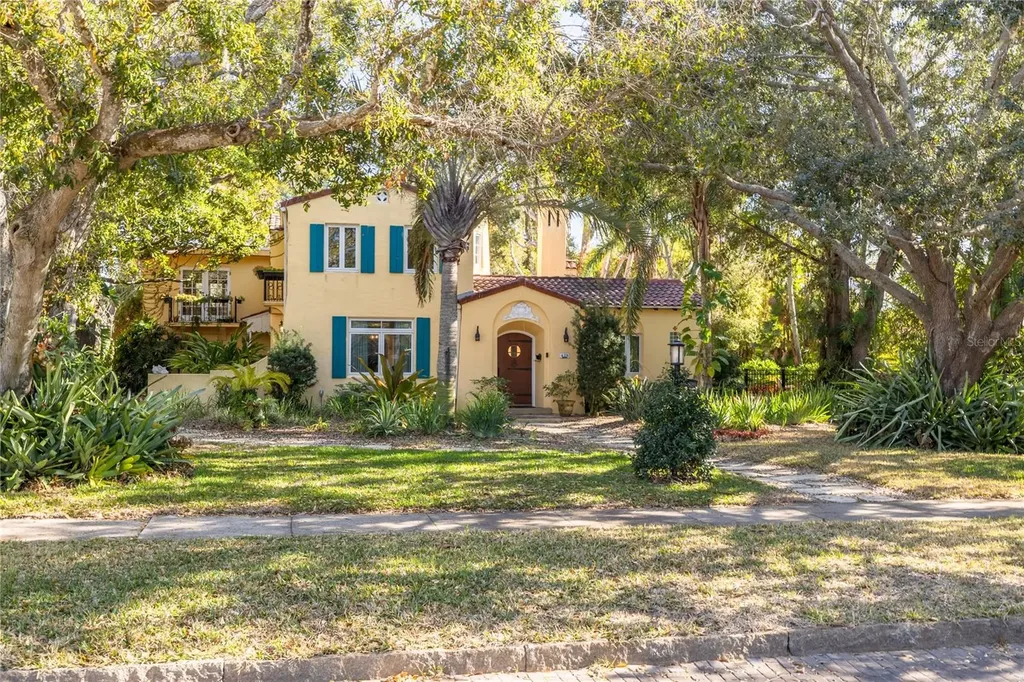 438 Villagrande Avenue S St Petersburg FL 33707