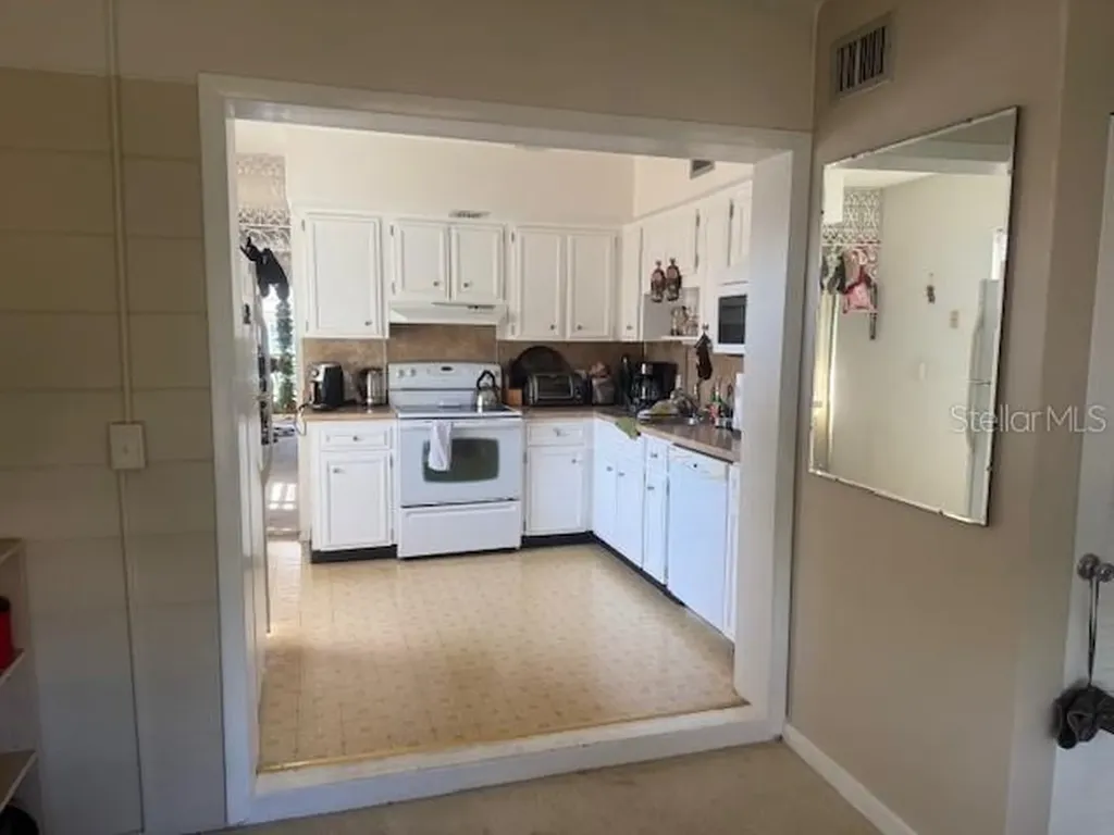 4143 57th Street N Kenneth City FL 33709