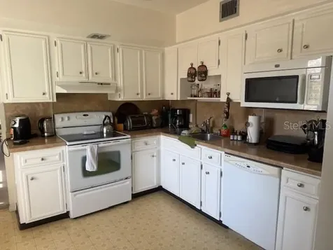 4143 57th Street N Kenneth City FL 33709