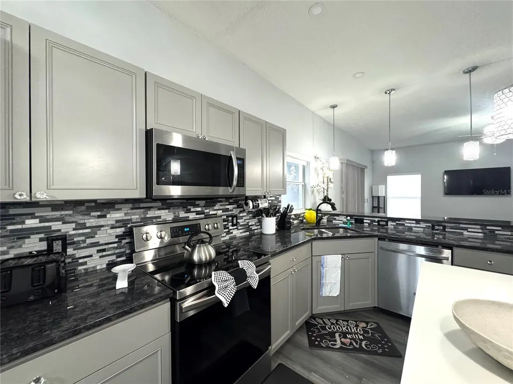 736 Kildrummy Drive Davenport FL 33896