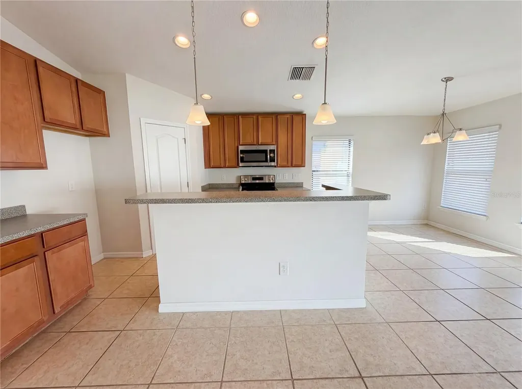 11212 Carrick Stone Street Wimauma FL 33598
