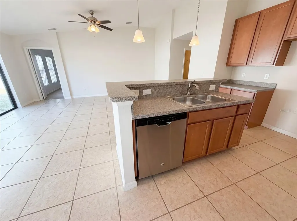 11212 Carrick Stone Street Wimauma FL 33598