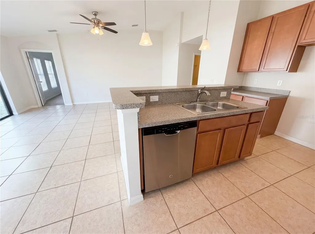 11212 Carrick Stone Street Wimauma FL 33598