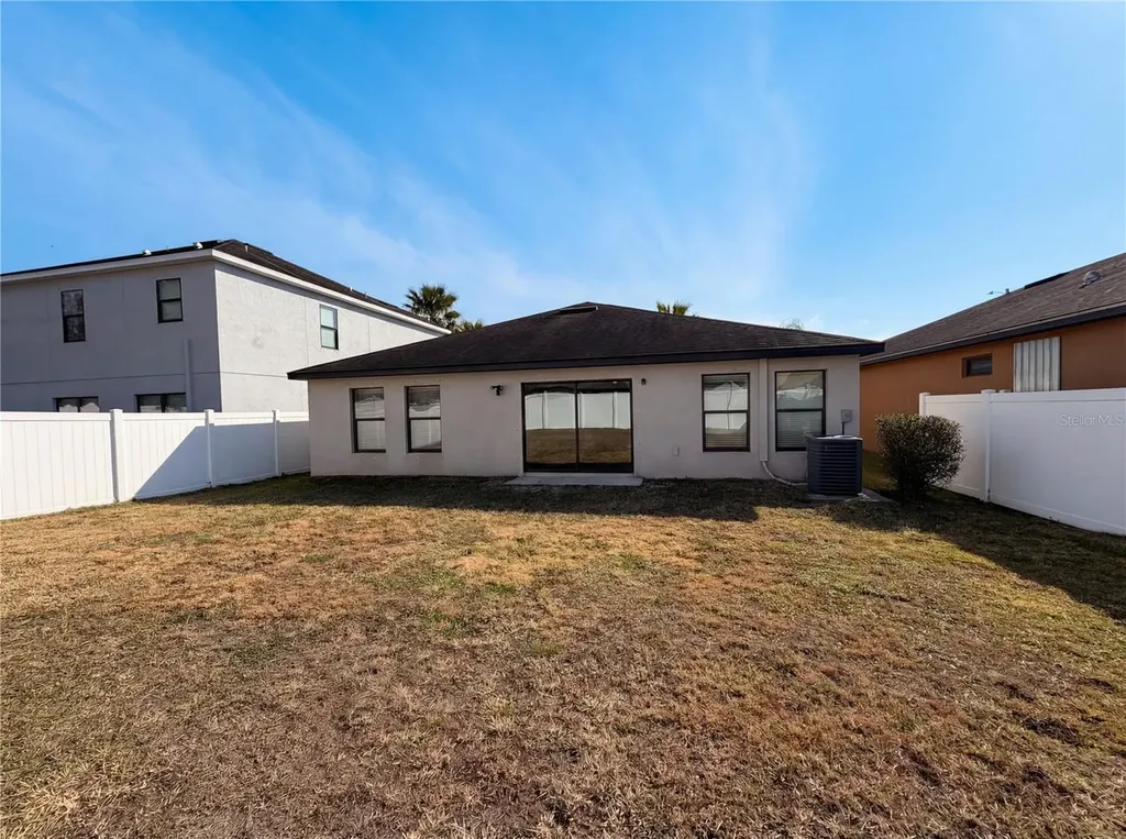 11212 Carrick Stone Street Wimauma FL 33598