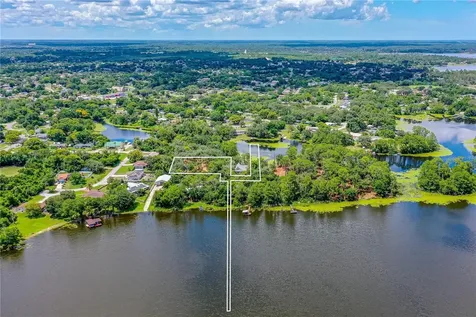 Twin Oak Street Deltona FL 32725