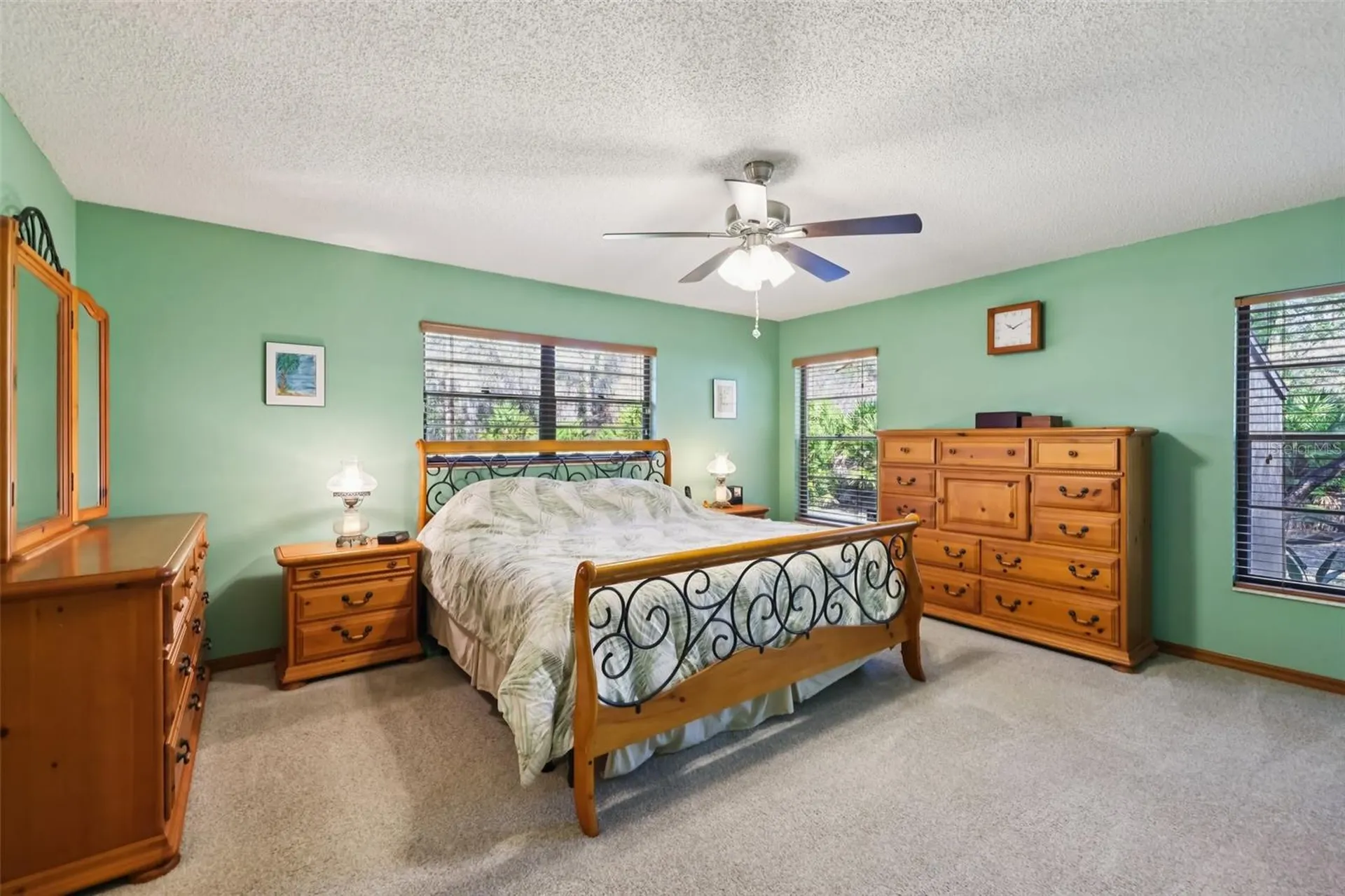 29205 Old Mill E Tavares FL 32778