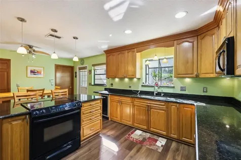 29205 Old Mill E Tavares FL 32778