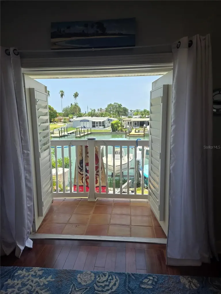 538 Crystal Drive Madeira Beach FL 33708