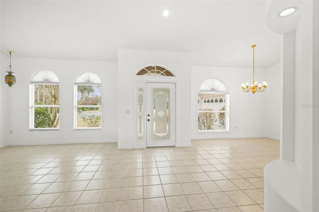 10246 Timberland Point Drive Tampa FL 33647