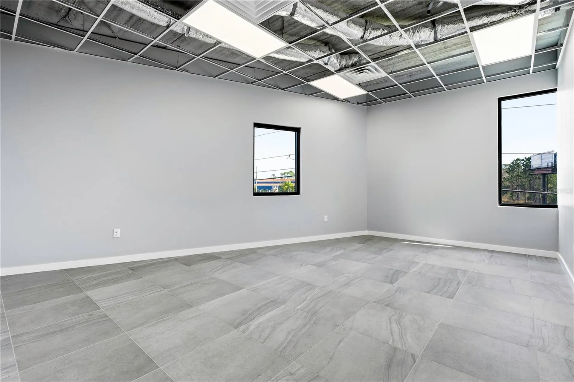 4560 W Irlo Bronson Memorial Unit #110, Highway Kissimmee FL 34746