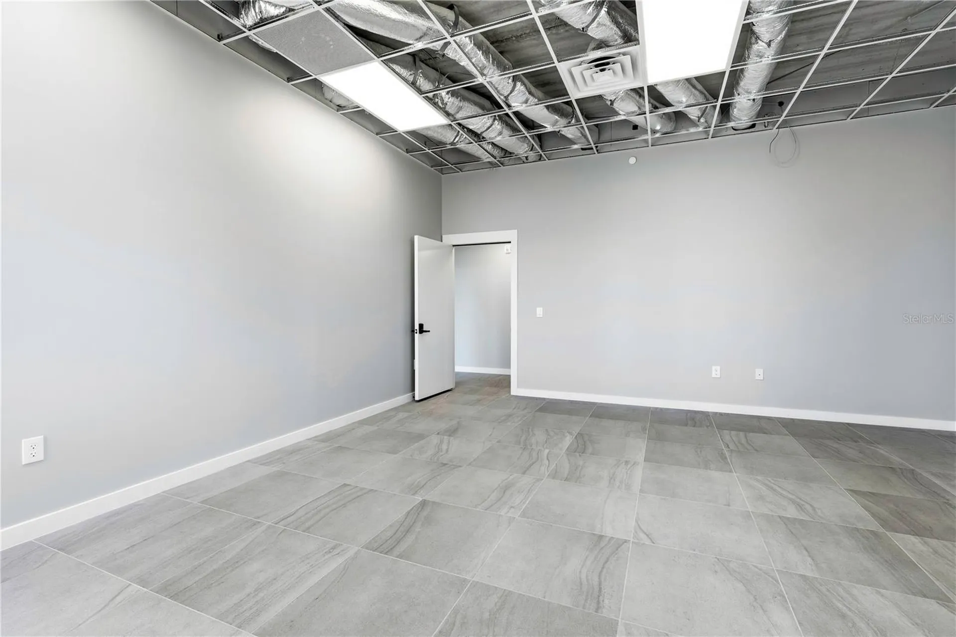 4560 W Irlo Bronson Memorial Unit #110, Highway Kissimmee FL 34746