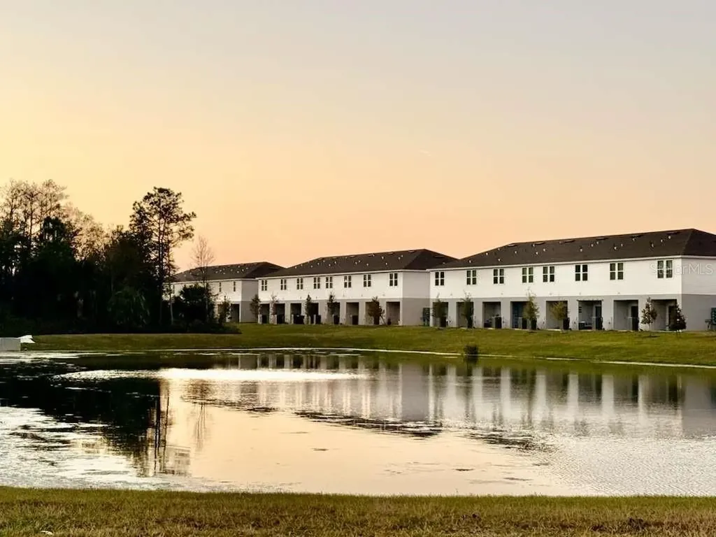 2931 Skyline Loop Kissimmee FL 34758