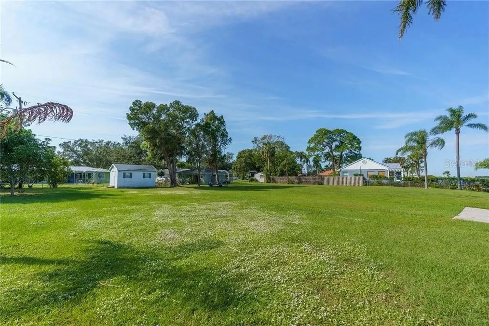 2520 Riverside Drive E Bradenton FL 34208