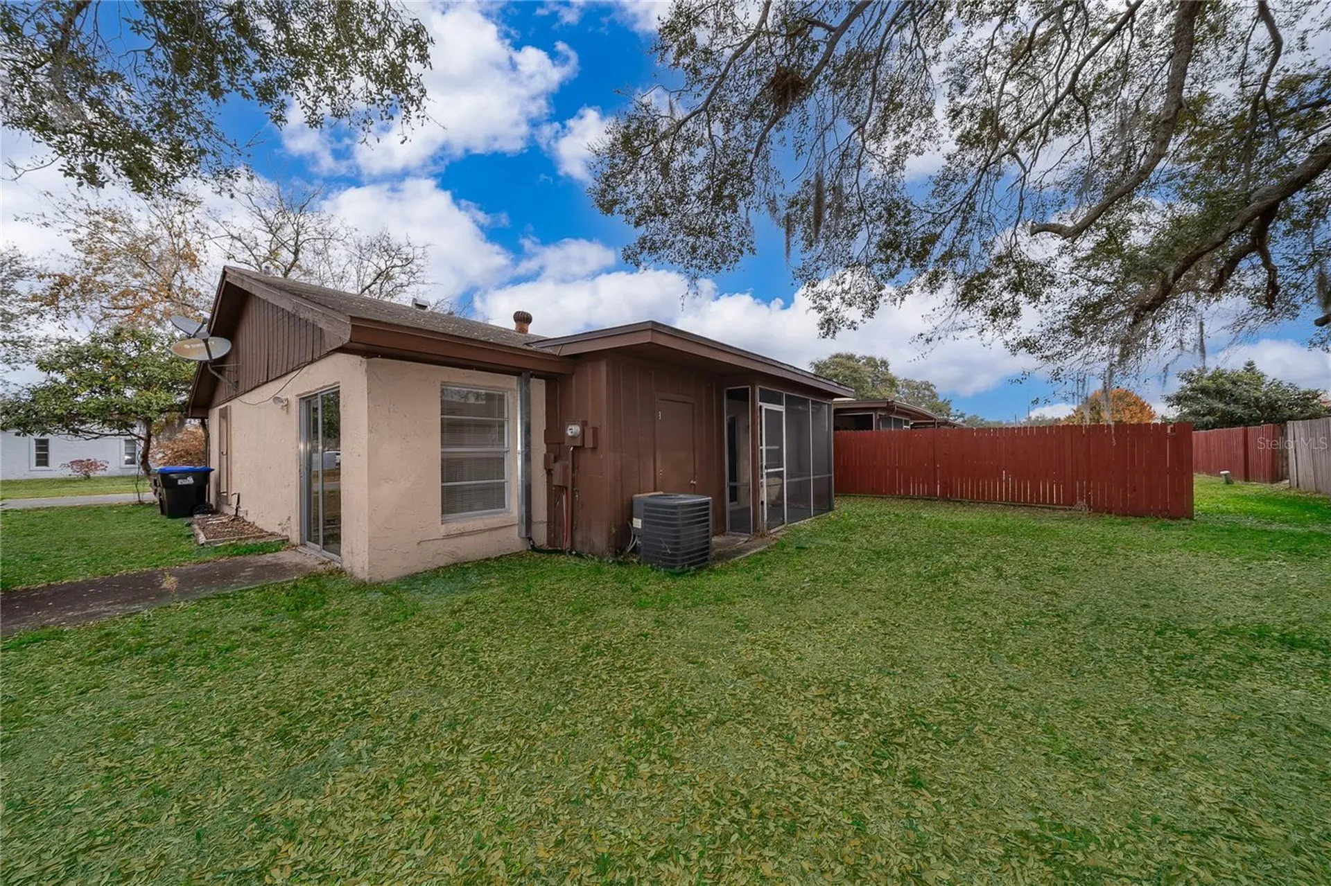 7876 Guardsmen Street Orlando FL 32822