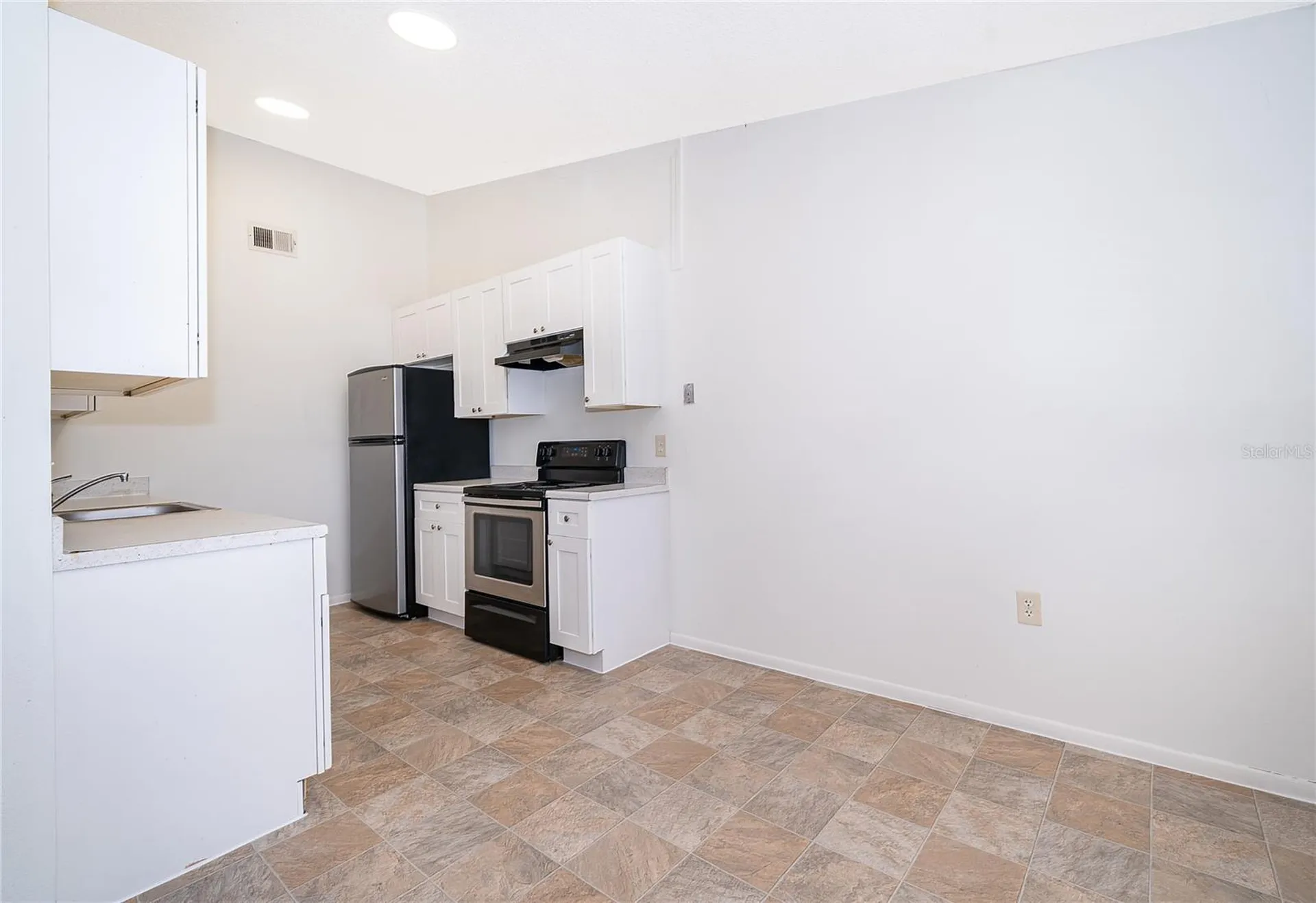 7876 Guardsmen Street Orlando FL 32822