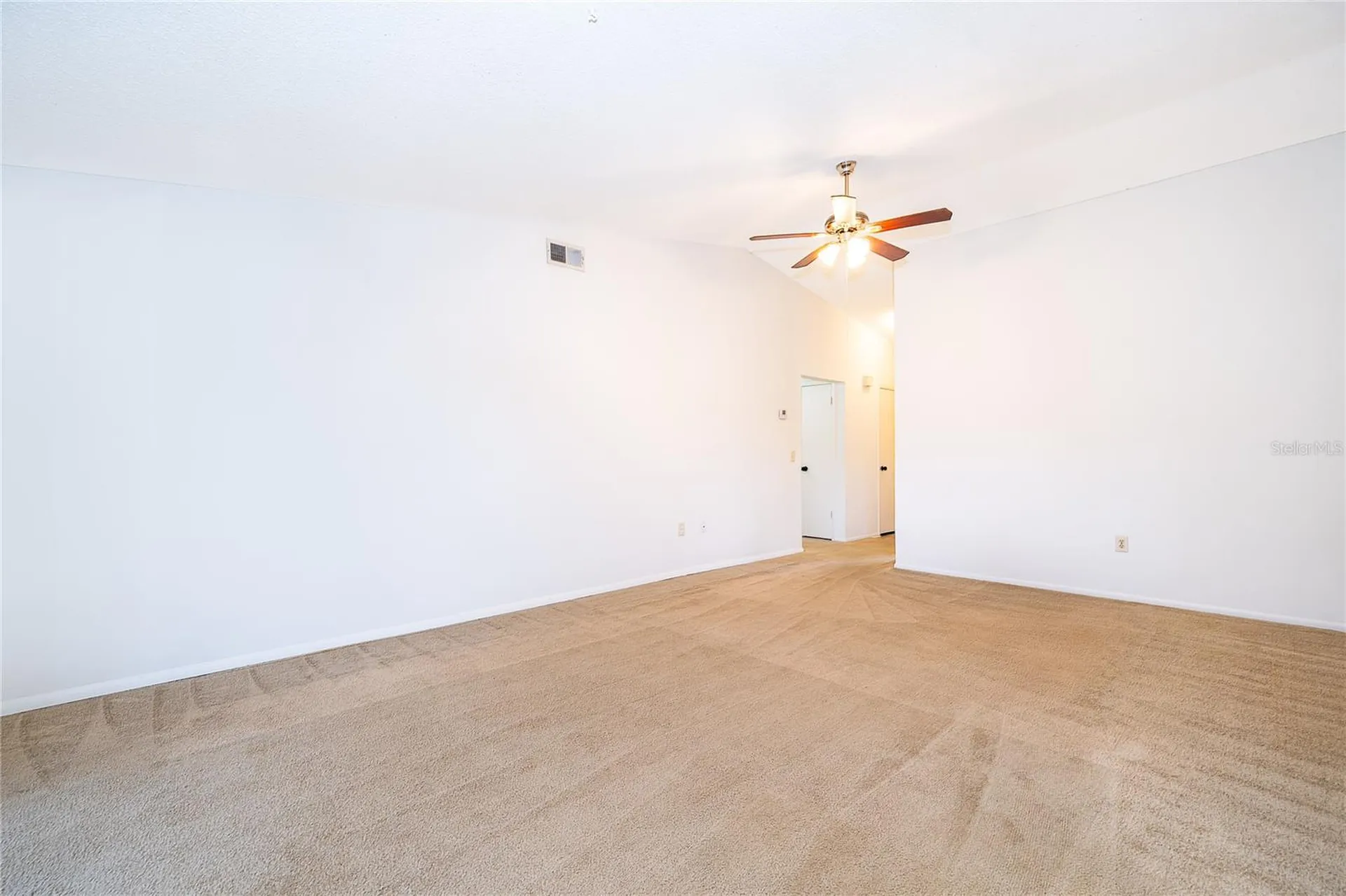 7876 Guardsmen Street Orlando FL 32822