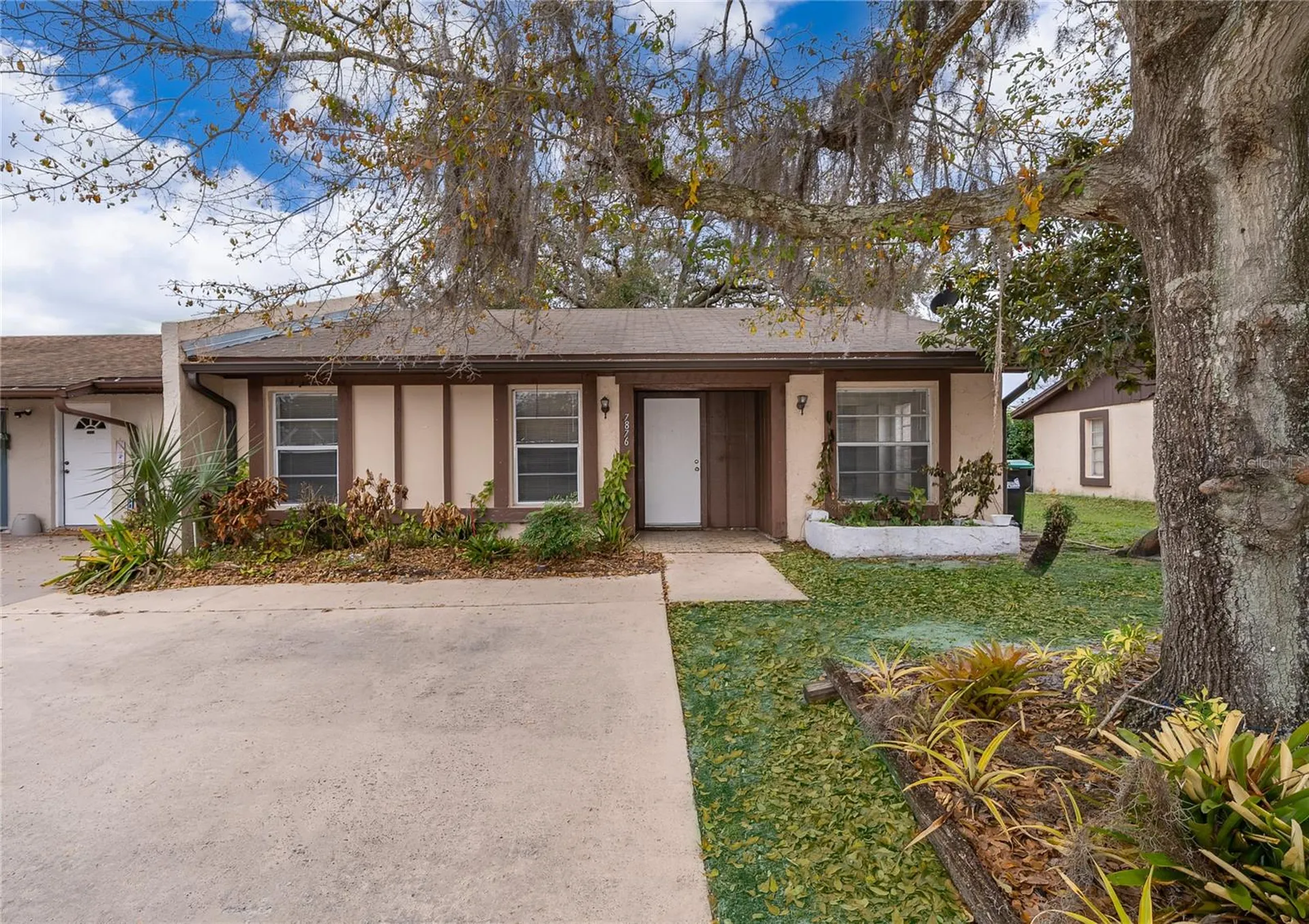 7876 Guardsmen Street Orlando FL 32822