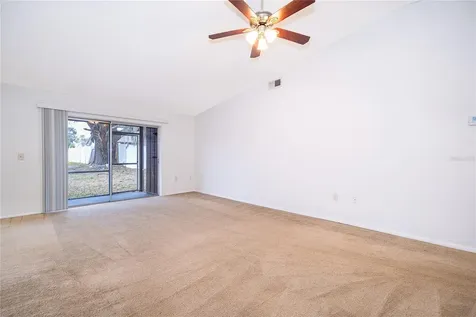 7876 Guardsmen Street Orlando FL 32822