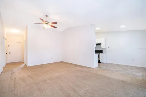 7876 Guardsmen Street Orlando FL 32822