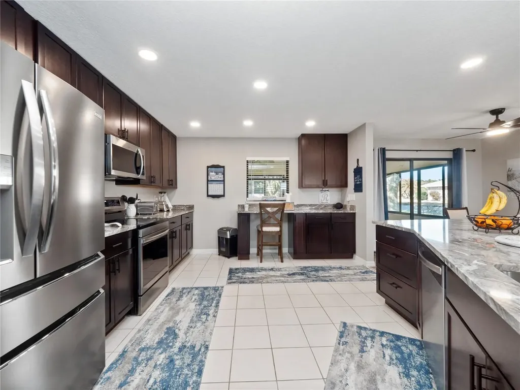 21821 King John Street Leesburg FL 34748