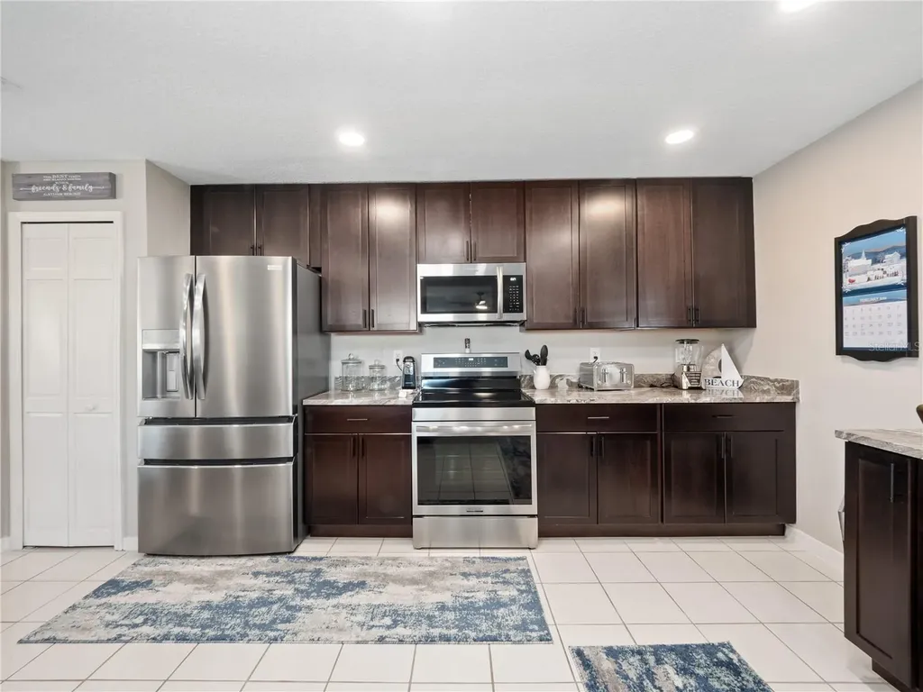 21821 King John Street Leesburg FL 34748