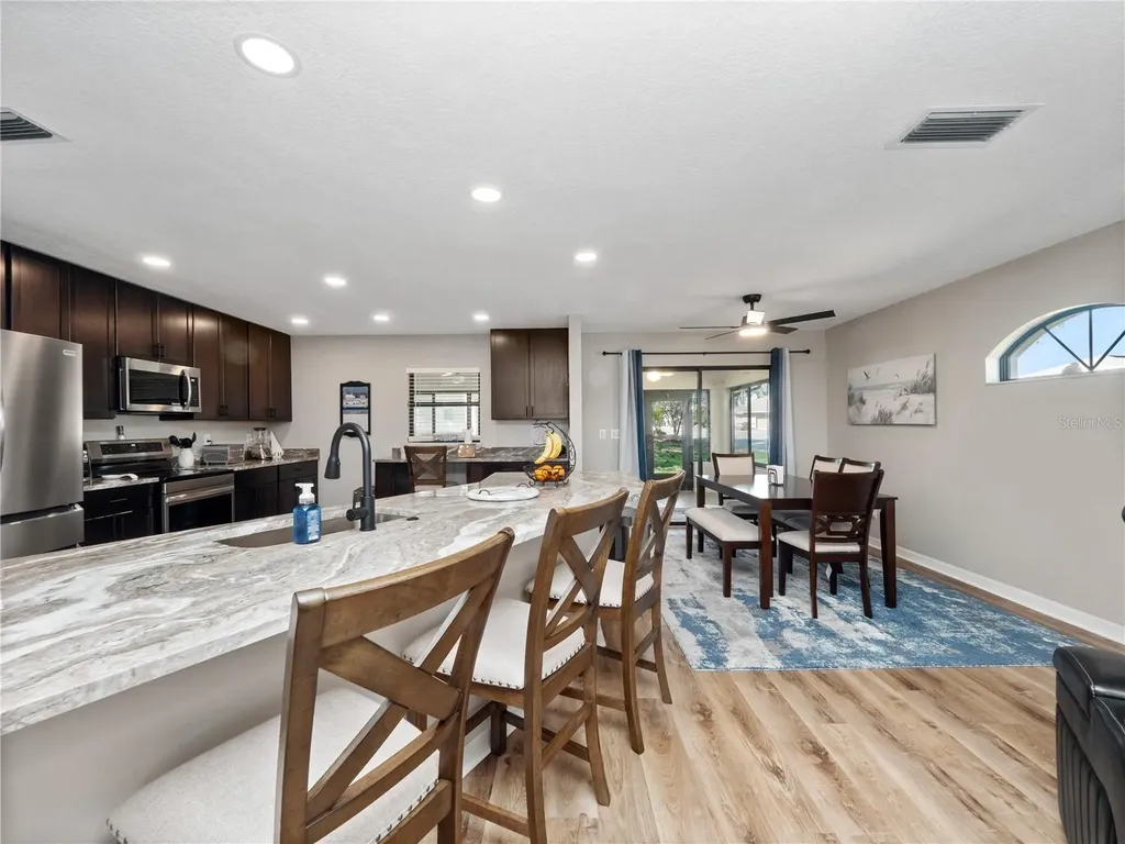 21821 King John Street Leesburg FL 34748