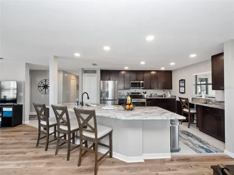 21821 King John Street Leesburg FL 34748