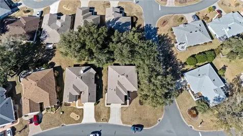 21821 King John Street Leesburg FL 34748
