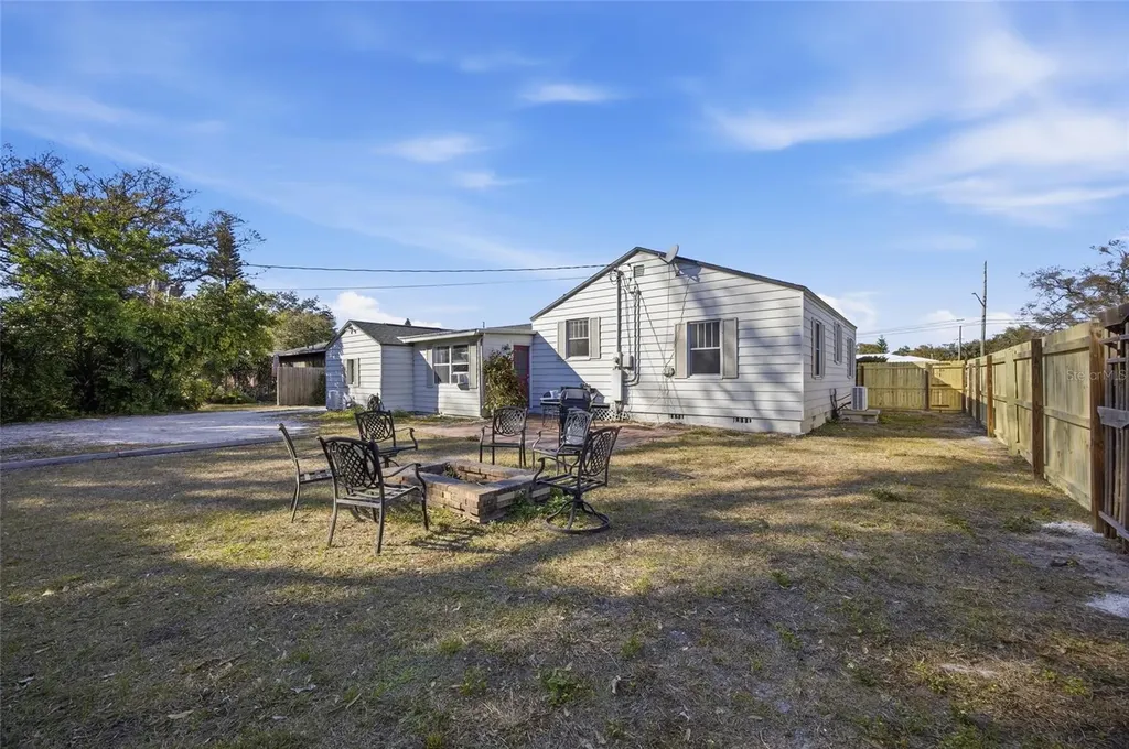 5824 Gulfport Blvd S Gulfport FL 33707