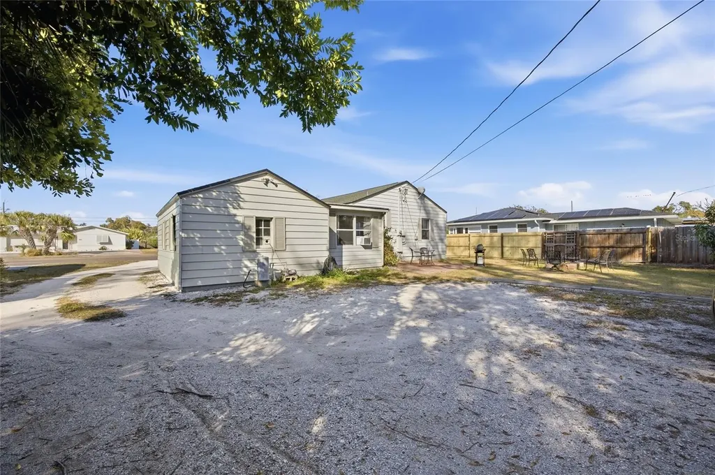 5824 Gulfport Blvd S Gulfport FL 33707
