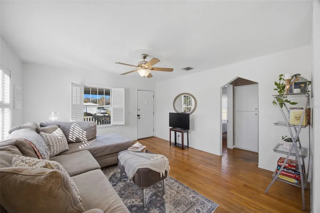 5824 Gulfport Blvd S Gulfport FL 33707