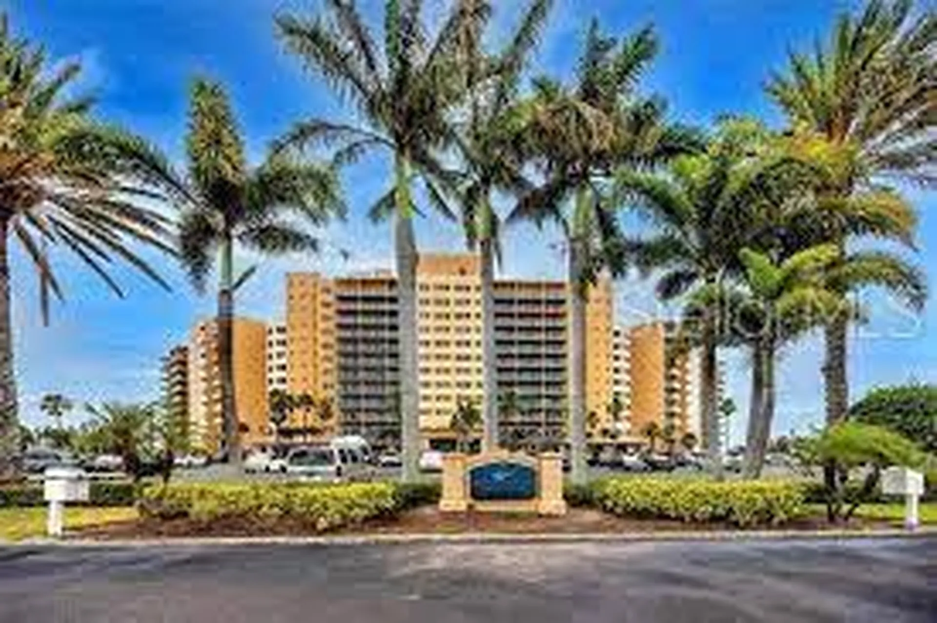 880 Mandalay Avenue Clearwater FL 33767