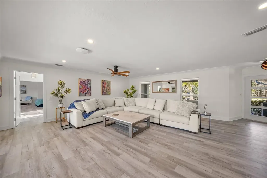 8560 Heron Lagoon Circle Sarasota FL 34242
