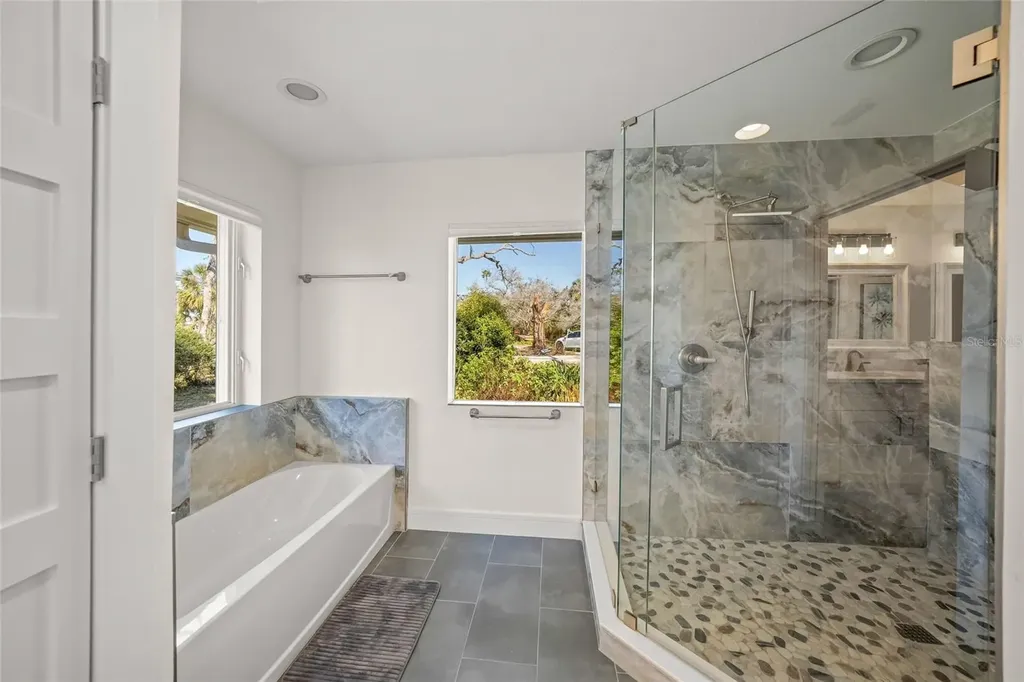 8560 Heron Lagoon Circle Sarasota FL 34242
