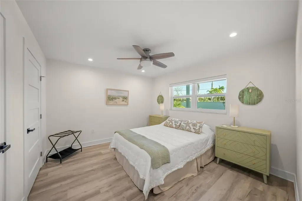 8560 Heron Lagoon Circle Sarasota FL 34242