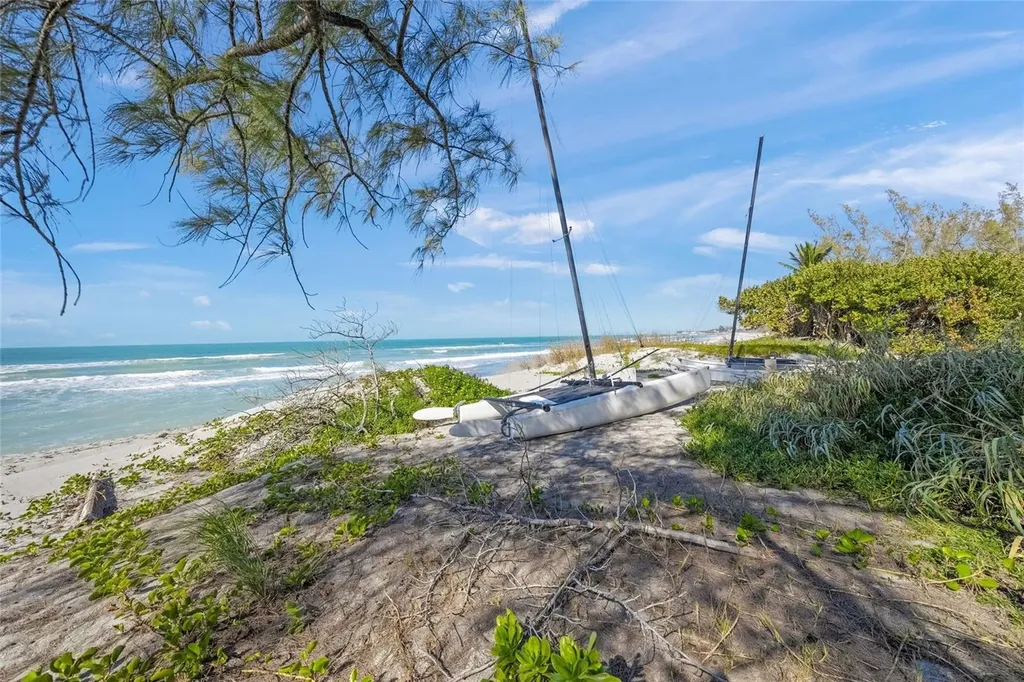 8560 Heron Lagoon Circle Sarasota FL 34242