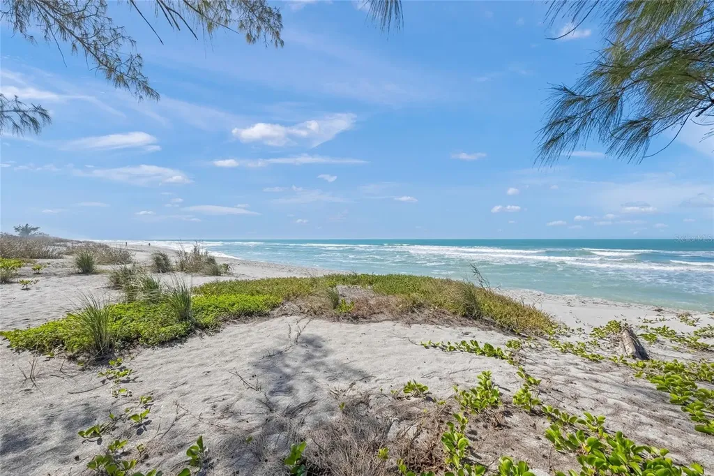 8560 Heron Lagoon Circle Sarasota FL 34242