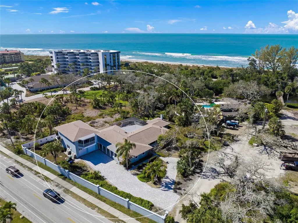 8560 Heron Lagoon Circle Sarasota FL 34242