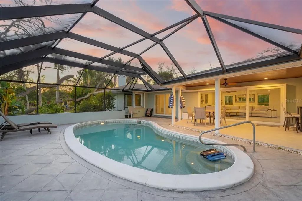 8560 Heron Lagoon Circle Sarasota FL 34242