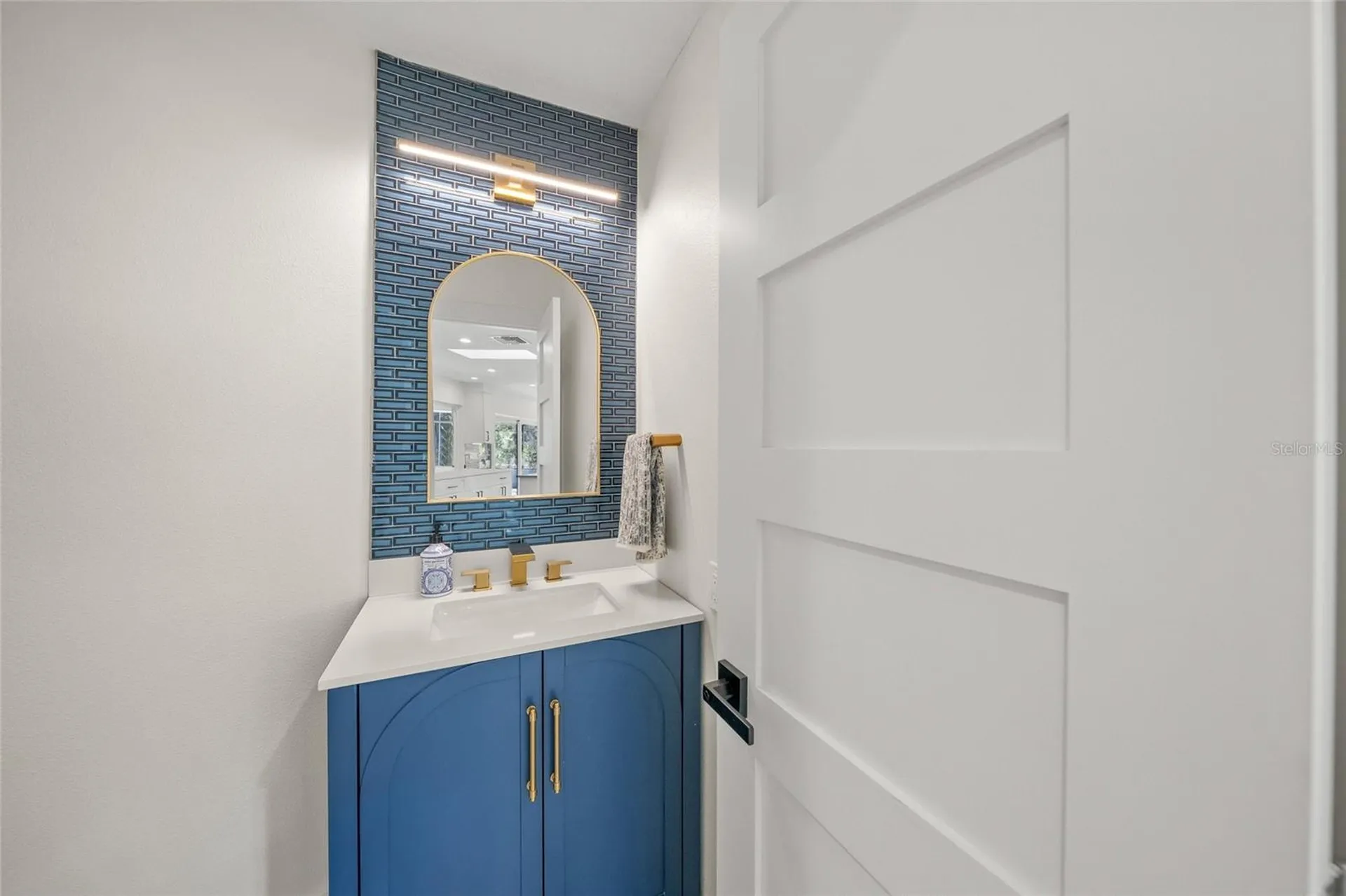 8560 Heron Lagoon Circle Sarasota FL 34242